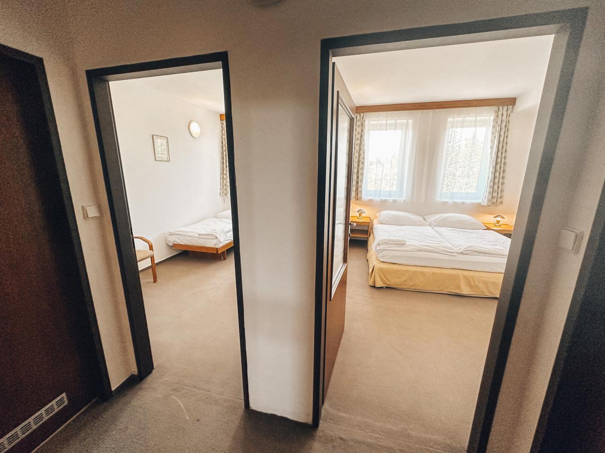 Hotel Medlov Nove Mesto na Morave Buitenkant foto